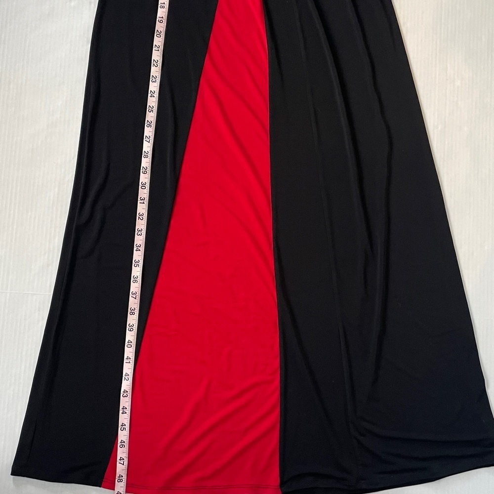 Elegant Black and Red Sleeveless Maxi Dress Medium With Red Shrug - Picture 13 of 16